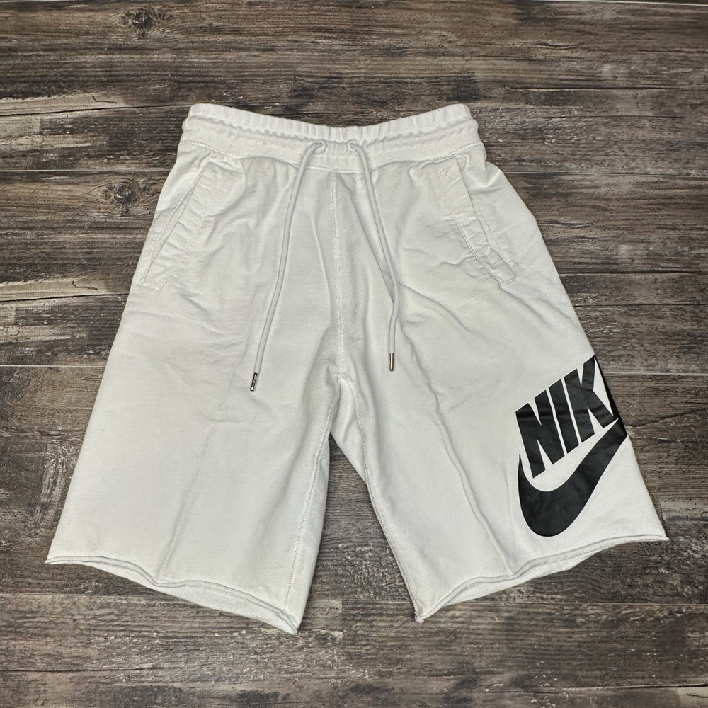 Nike Fleece Shorts White Large Logo Swoosh Sweat Shorts Size Small GUC